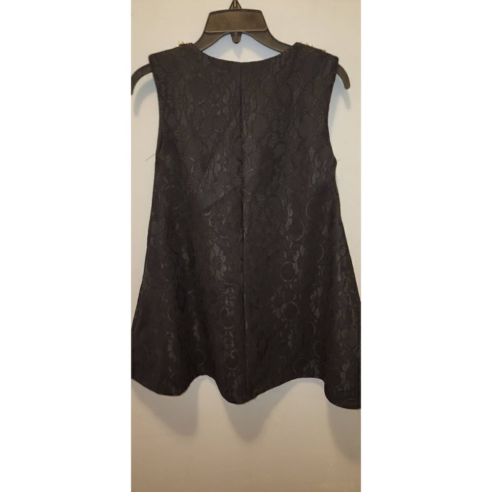 Style Lace Top - Picture 2 of 4